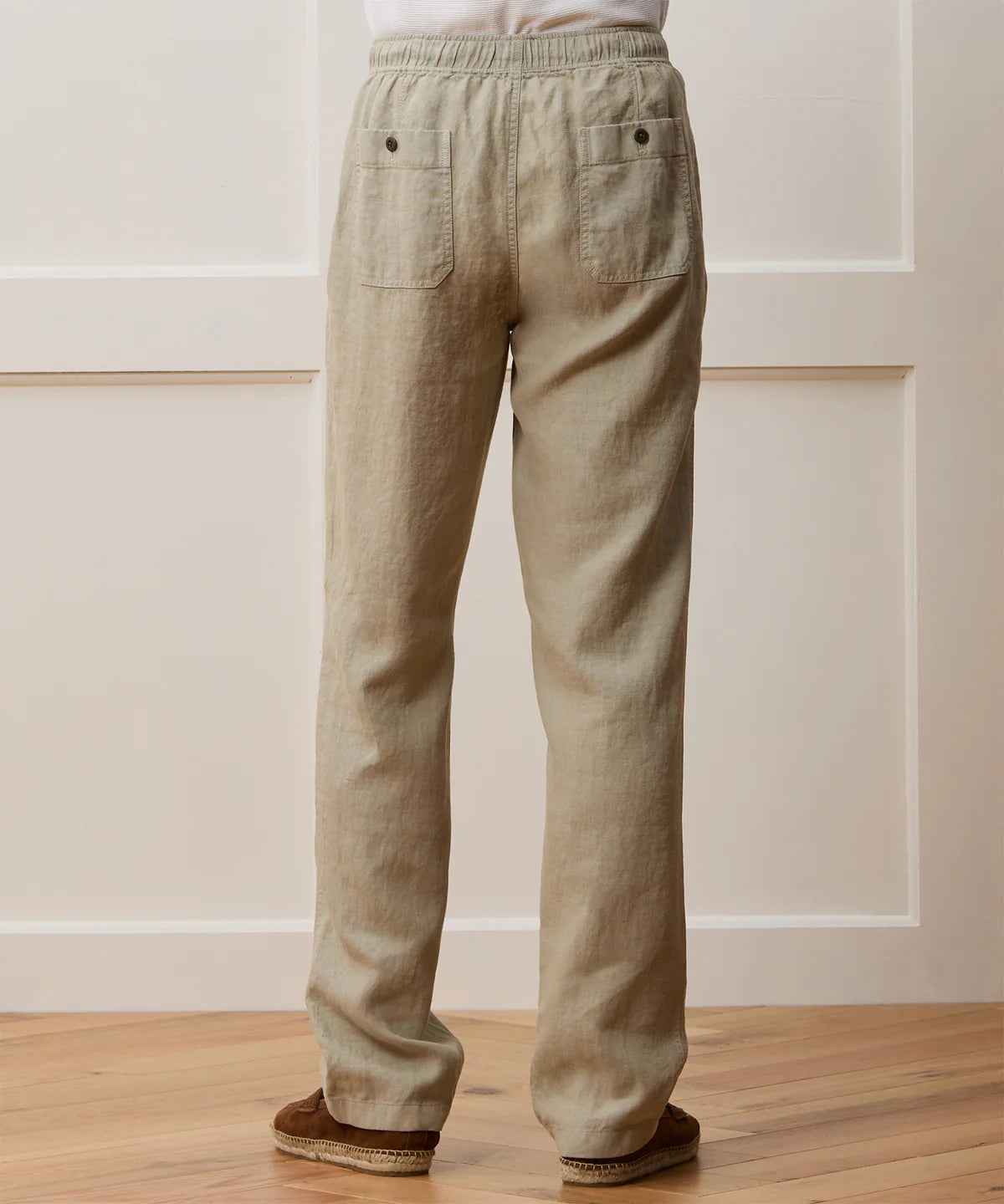 Todd Snyder - TODD SNYDER STRAIGHT FIT LINEN BEACH PANT IN DESERT SAGE - Rent With Thred