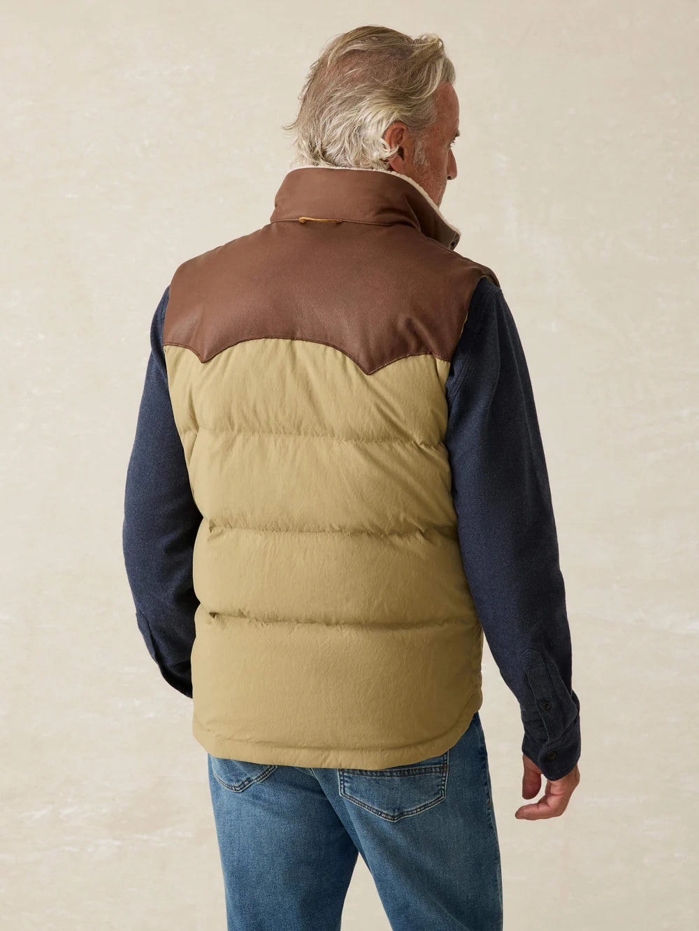 Faherty - FAHERTY RANGE DOWN VEST IN DRILL KHAKI - Rent With Thred