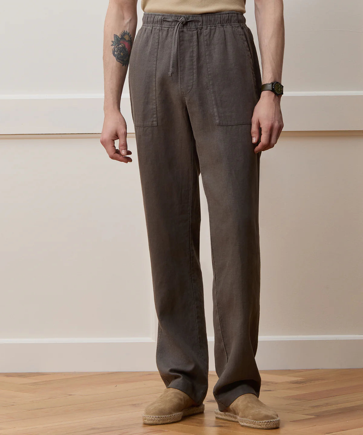 Todd Snyder - TODD SNYDER STRAIGHT FIT LINEN BEACH PANT IN WROUGHT IRON - Rent With Thred