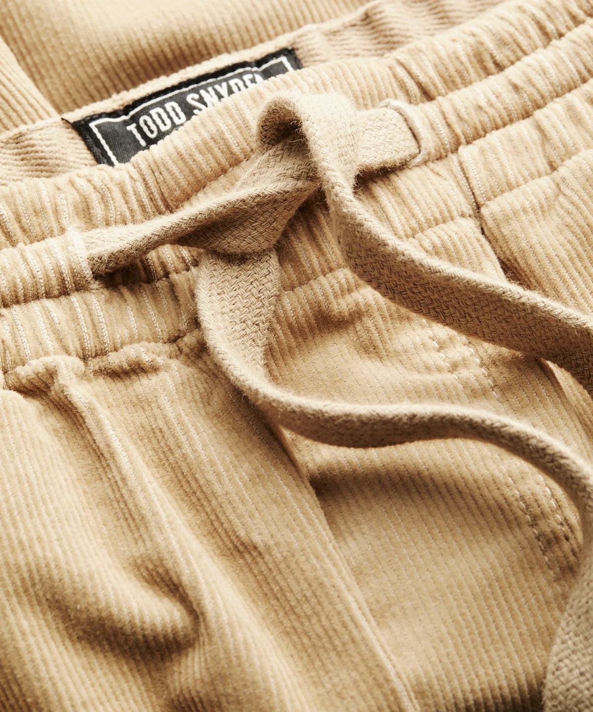 Todd Snyder - TODD SNYDER 5” CORDUROY WEEKEND SHORT IN KHAKI - Rent With Thred