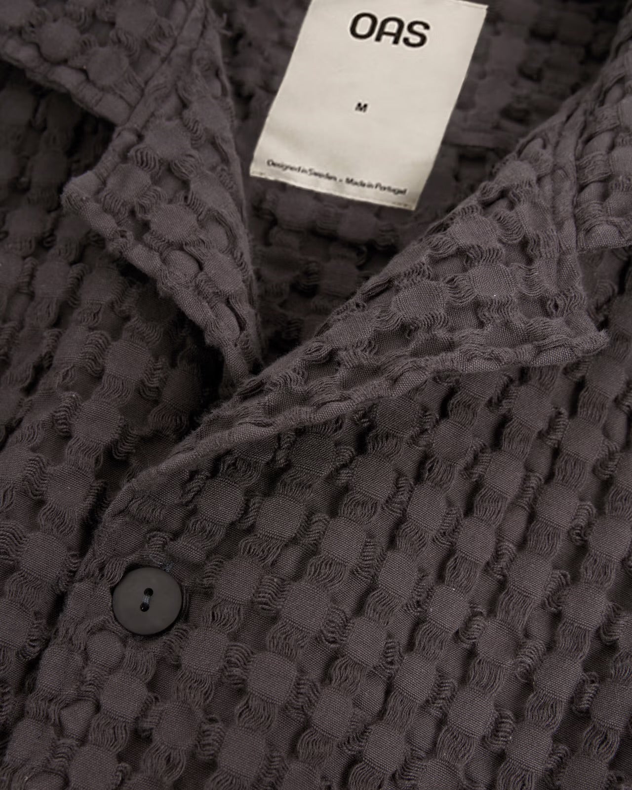 OAS - OAS CUBA WAFFLE SHIRT IN NEARLY BLACK - Rent With Thred