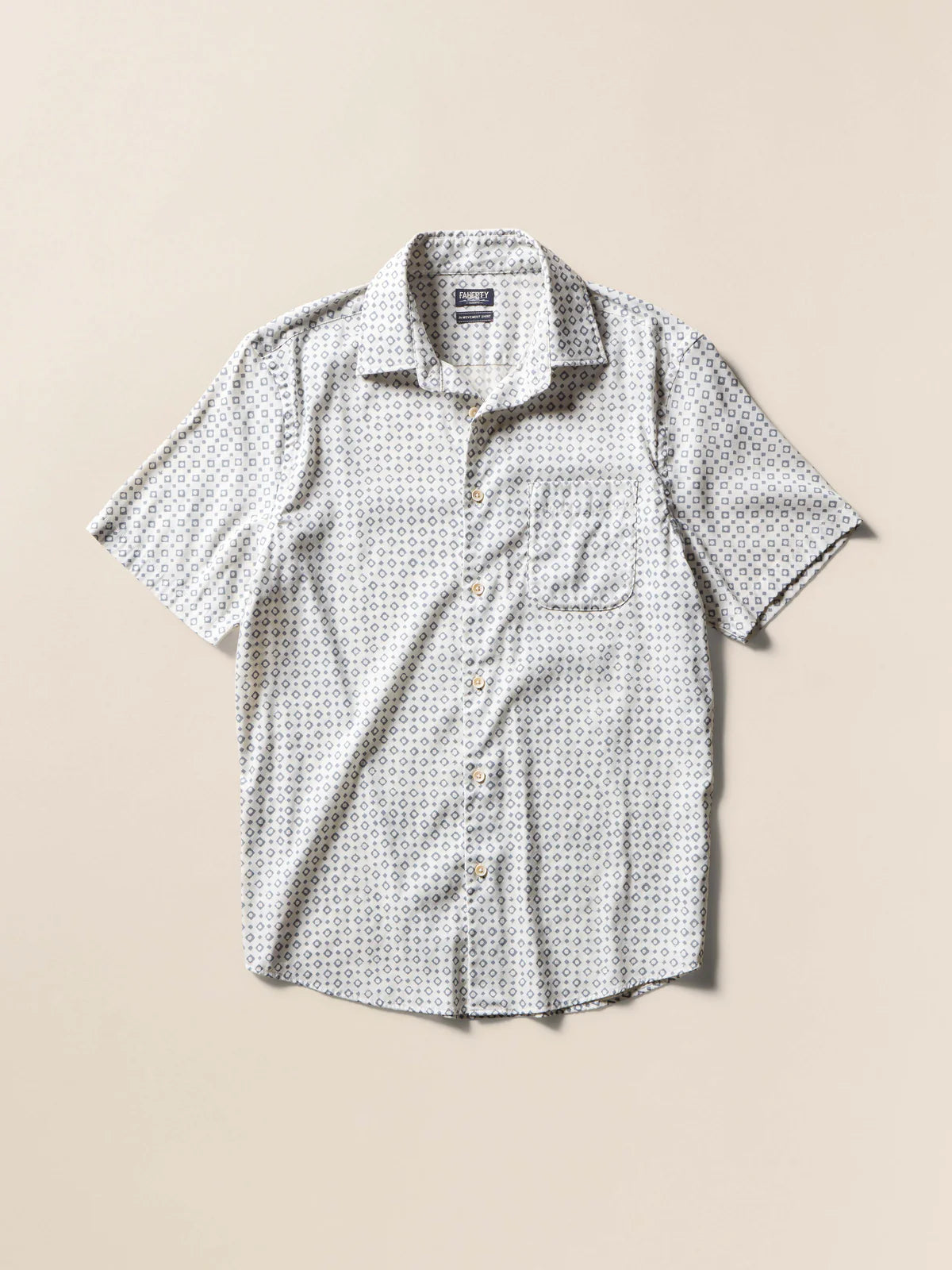 Faherty - FAHERTY MOVEMENT SS SHIRT IN STONY BEACH DIAMOND - Rent With Thred