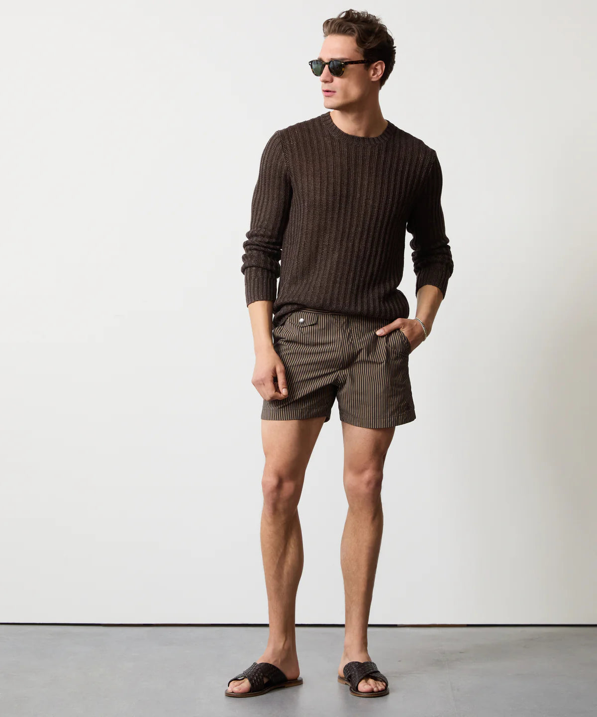 Todd Snyder - TODD SNYDER TEXTURED LINEN CREWNECK IN ESPRESSO BEAN - Rent With Thred