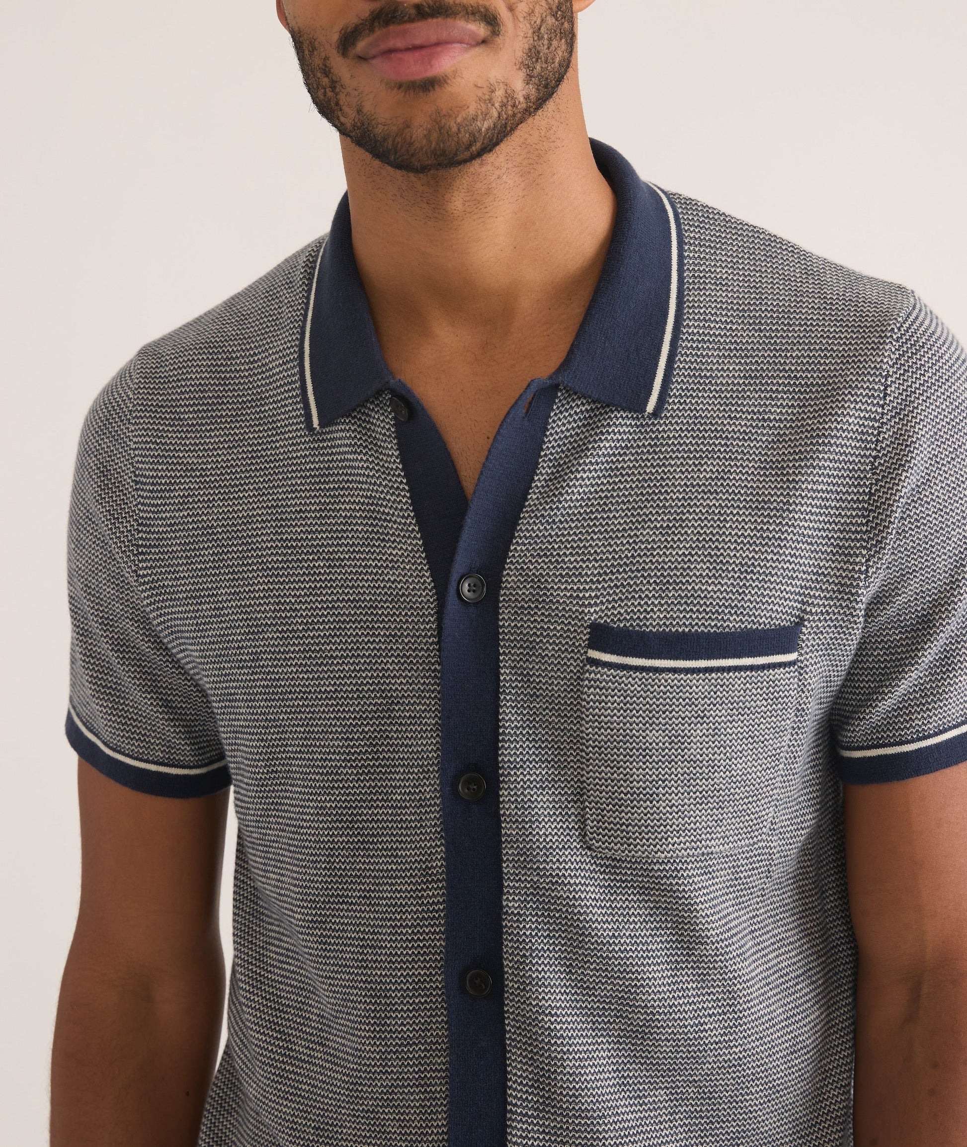 Marine Layer - MARINE LAYER WYATT SWEATER BUTTON-DOWN IN NAVY/PEARL - Rent With Thred