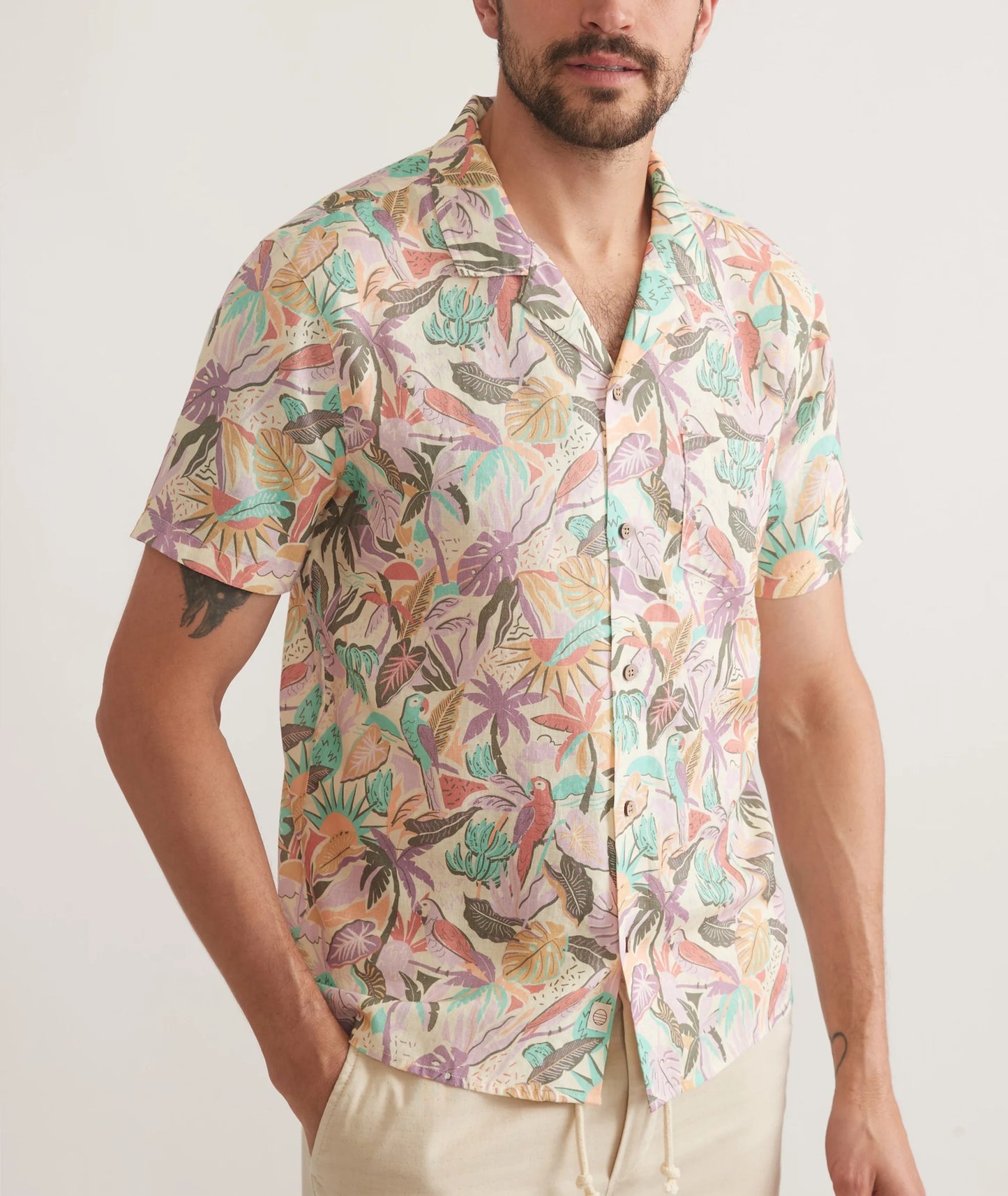 Marine Layer - MARINE LAYER TENCEL LINEN RESORT SHIRT IN BRIGHT CABANA - Rent With Thred