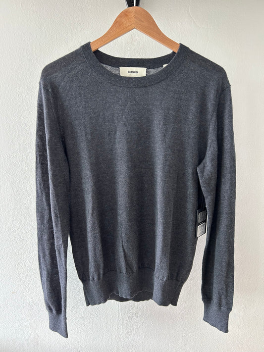 Buck Mason - BUCK MASON CALIFORNIA CASHMERE CREW IN DARK CHARCOAL - Rent With Thred