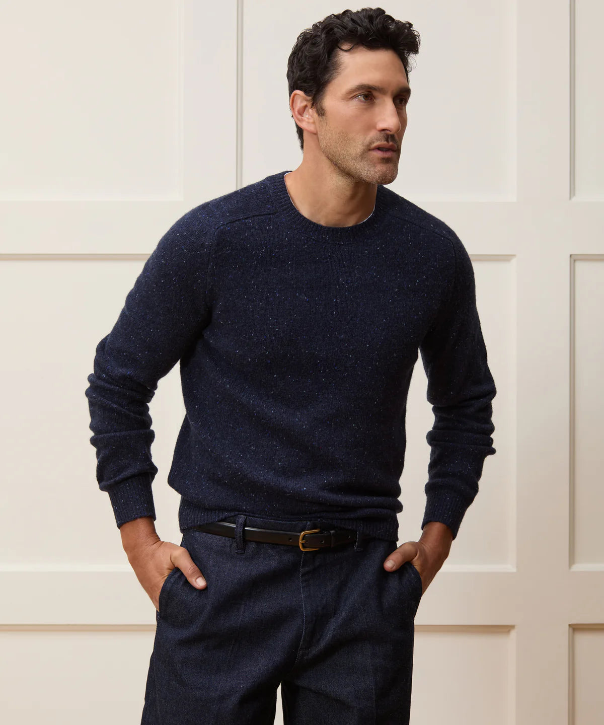 Todd Snyder - TODD SNYDER DONEGAL CREWNECK IN NAVY - Rent With Thred