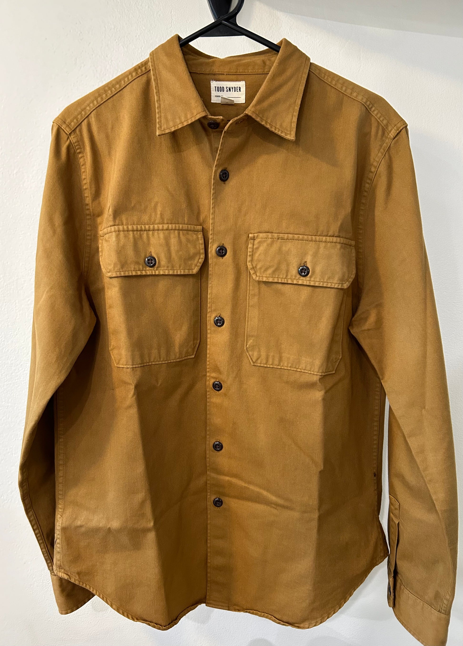 Todd Snyder - TODD SNYDER TWO POCKET UTILITY LONG SLEEVE SHIRT IN OCHRE RUST - Rent With Thred