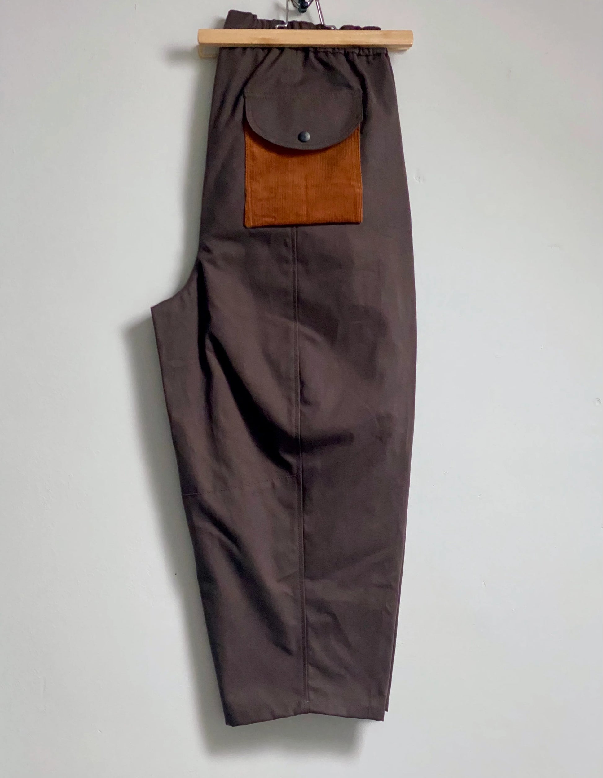 Whitehill Mercantile Co - WHITEHILL MERCANTILE CO. MULL TROUSER IN COCOA - Rent With Thred