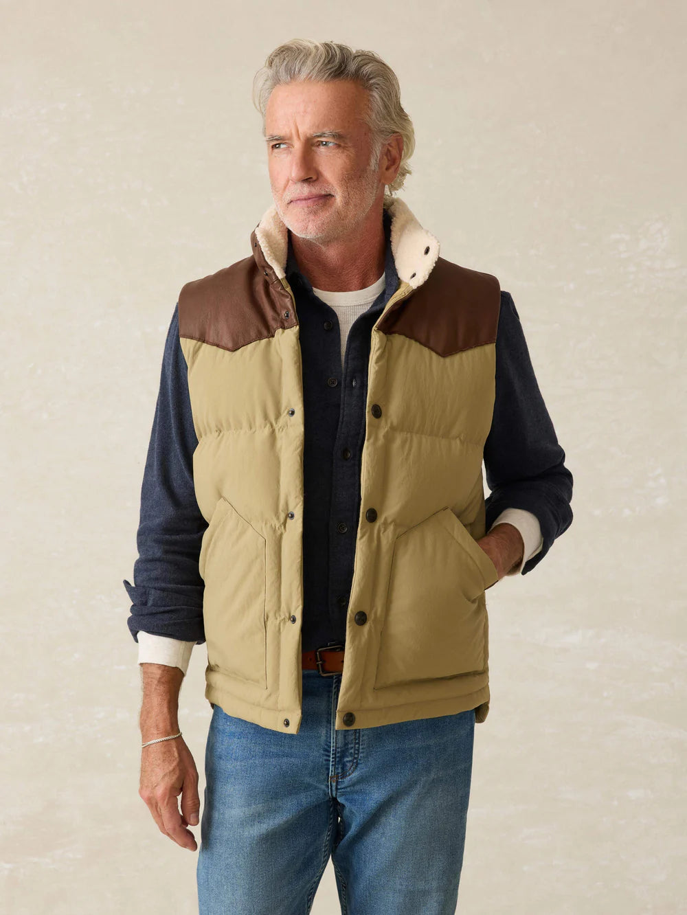 Faherty - FAHERTY RANGE DOWN VEST IN DRILL KHAKI - Rent With Thred